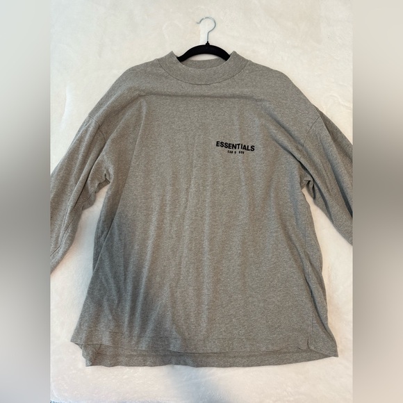 Fear of God Essentials Grey Long Sleeve Tee - Size M (unisex) - Picture 7 of 7